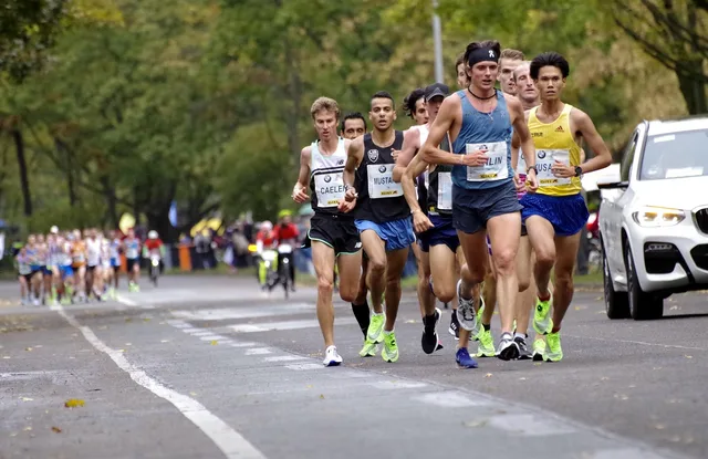 marathon, endurance, runner, sports, running, competition, sport event, athlete, run, fit, road, marathon, marathon, marathon, marathon, marathon. Sports sponsorship for commercial brands